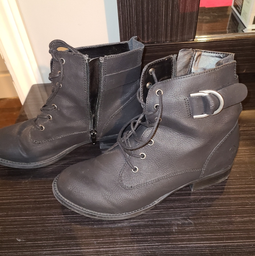 Denver Hayes combat boots